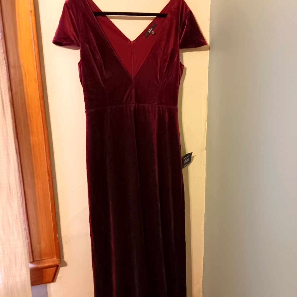 Lulu's Burgundy Maxi Dress